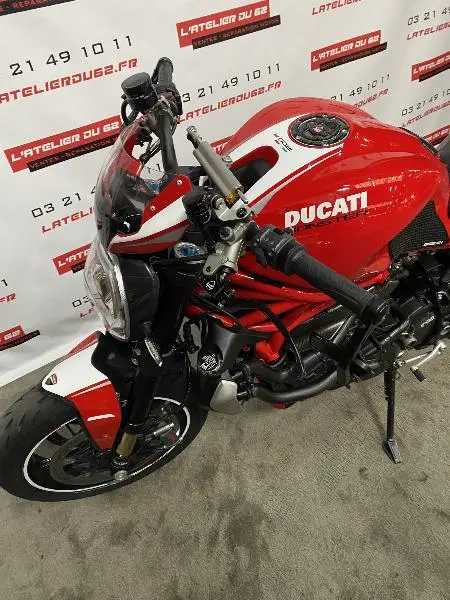 Monster 1200 R