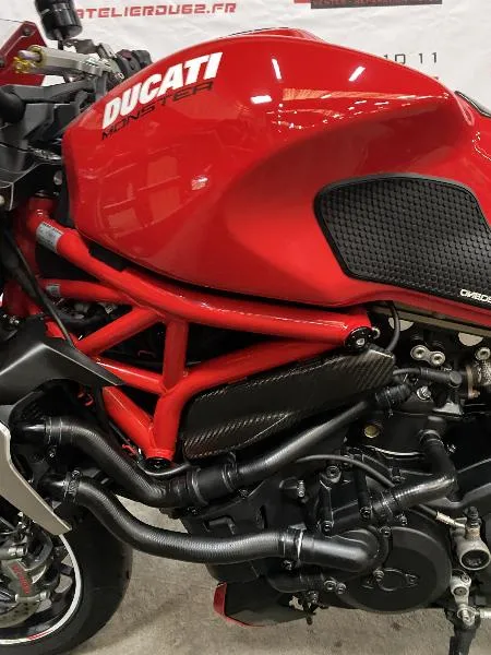 Monster 1200 R
