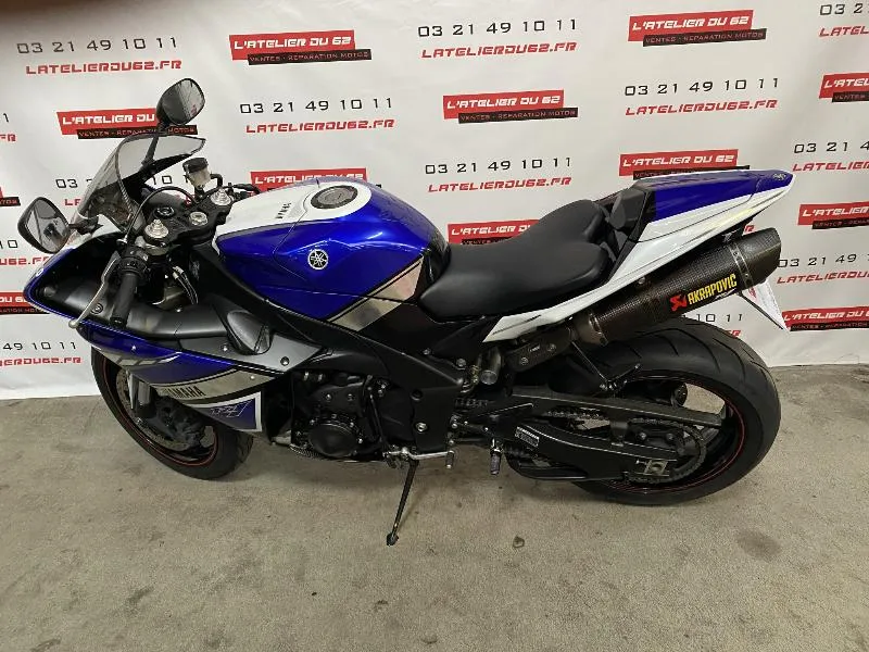 YZF 1000 R1