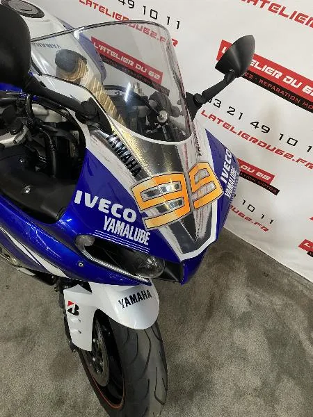YZF 1000 R1