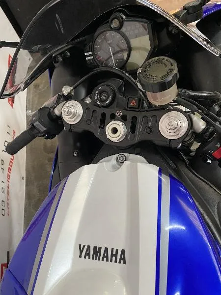YZF 1000 R1