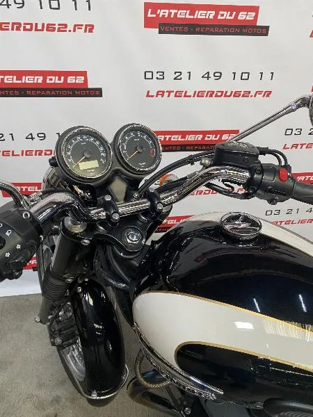 Bonneville T100