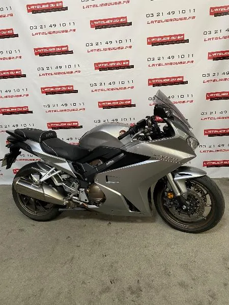 VFR 800 VTEC