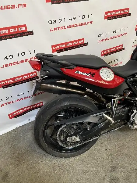 F 800 R