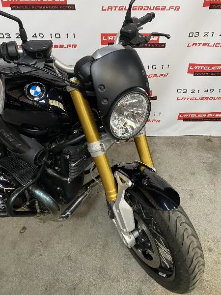 R NineT