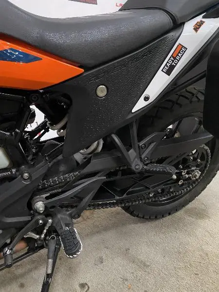 390 ADVENTURE