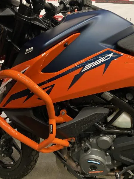 390 ADVENTURE