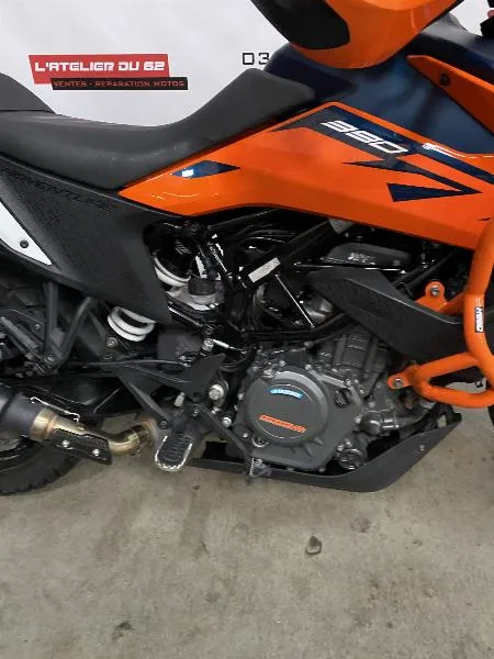 390 ADVENTURE
