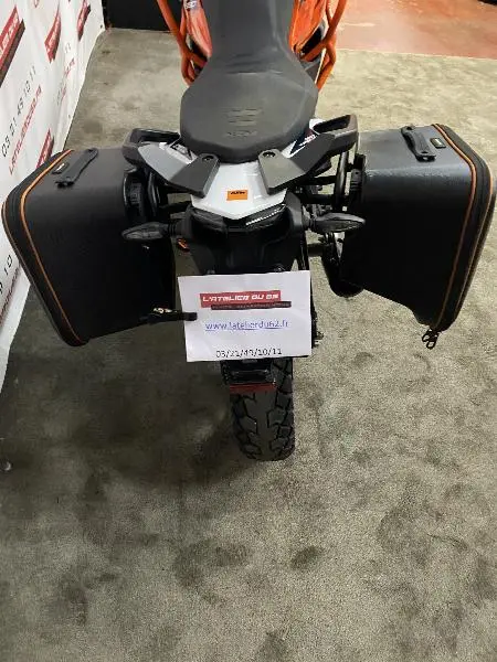 390 ADVENTURE