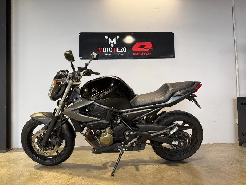 XJ6N