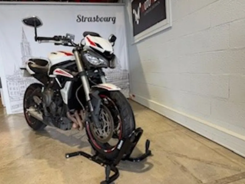 STREET TRIPLE 660 S