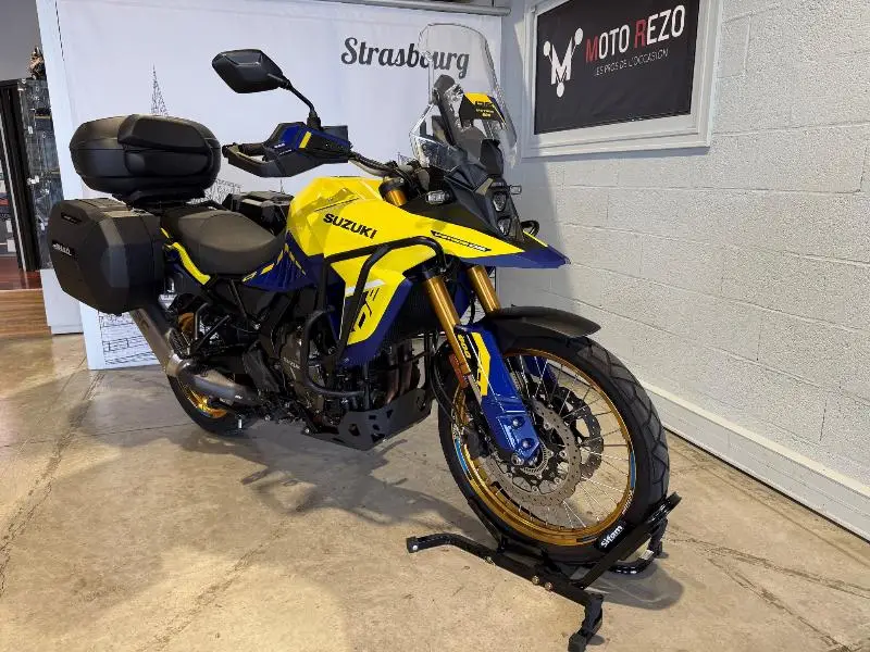 DL VSTROM 800DE