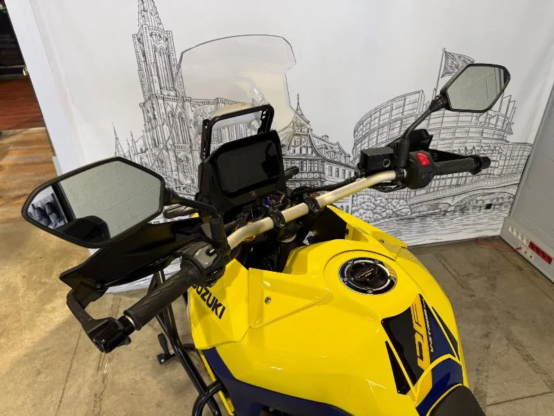 DL VSTROM 800DE