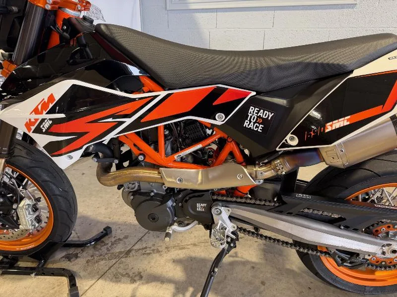 690 SMC R