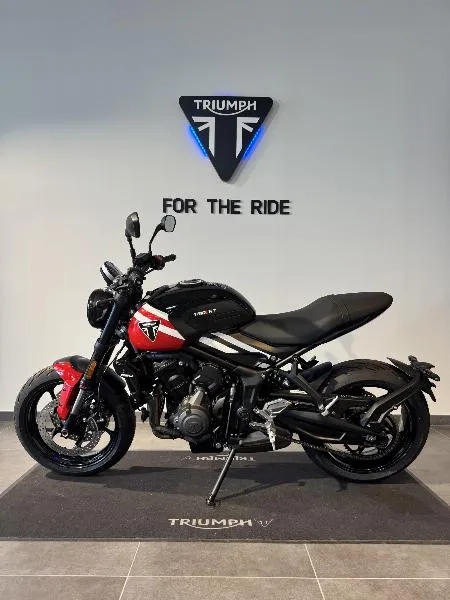 TRIDENT 660