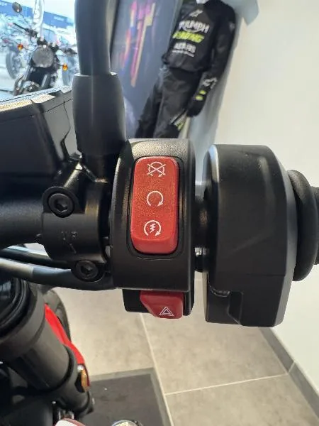 TRIDENT 660