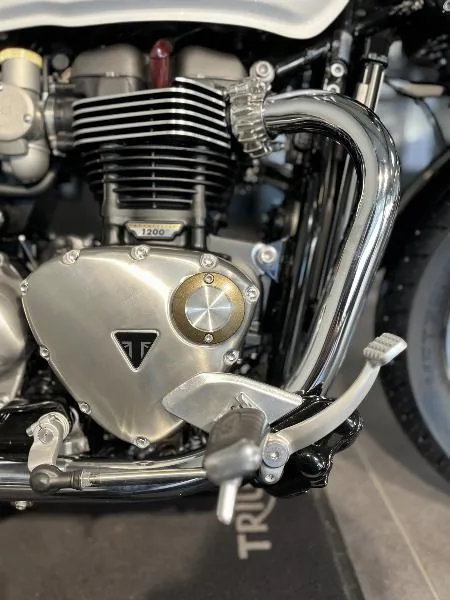 BONNEVILLE SPEEDMASTER 1200