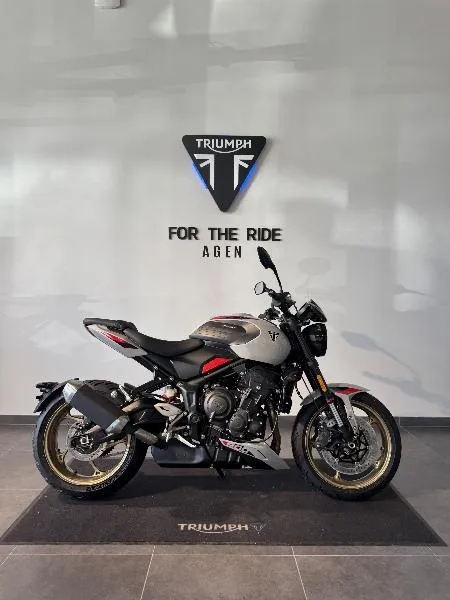 TRIDENT 800