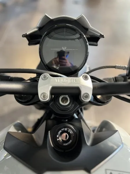 TRIDENT 800
