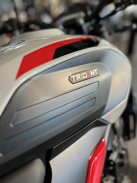 TRIDENT 800