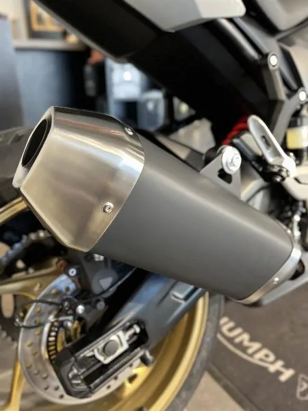 TRIDENT 800