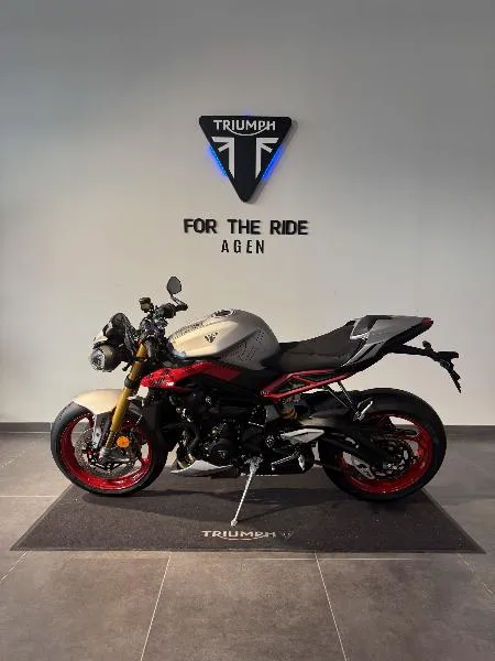 STREET TRIPLE 765 RX