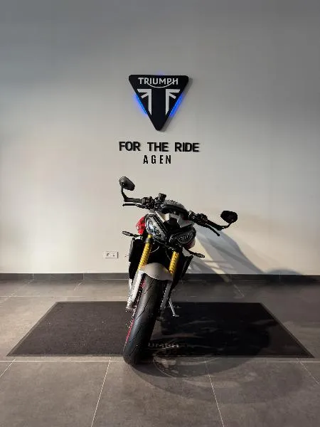 STREET TRIPLE 765 RX