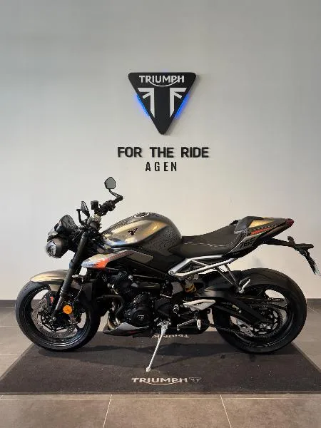STREET TRIPLE 765 RS