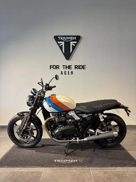 SPEED TWIN 900
