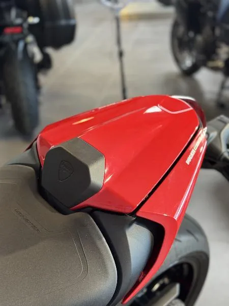 Ducati MONSTER 937 