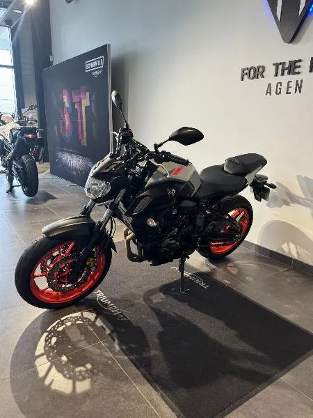 MT07