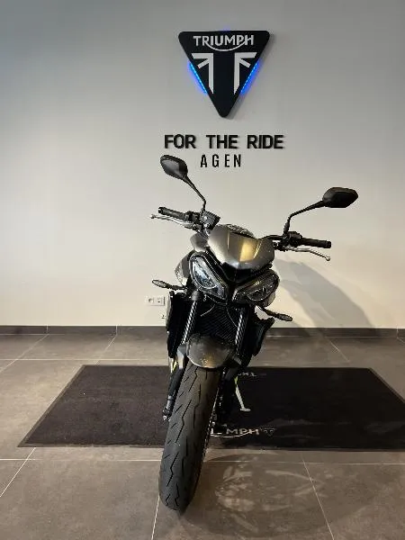 STREET TRIPLE 765 R