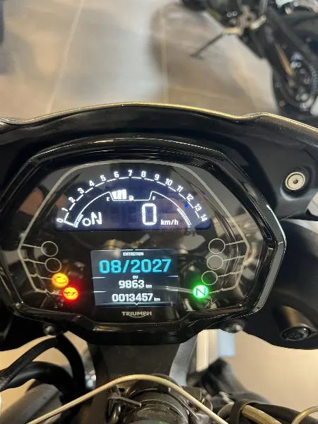 STREET TRIPLE 765 R