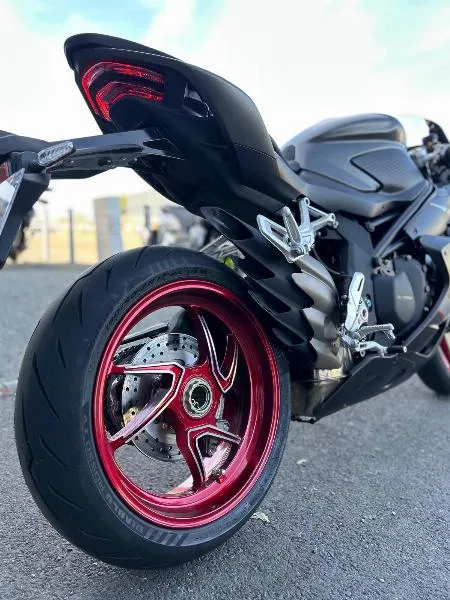 SRK 921 RR