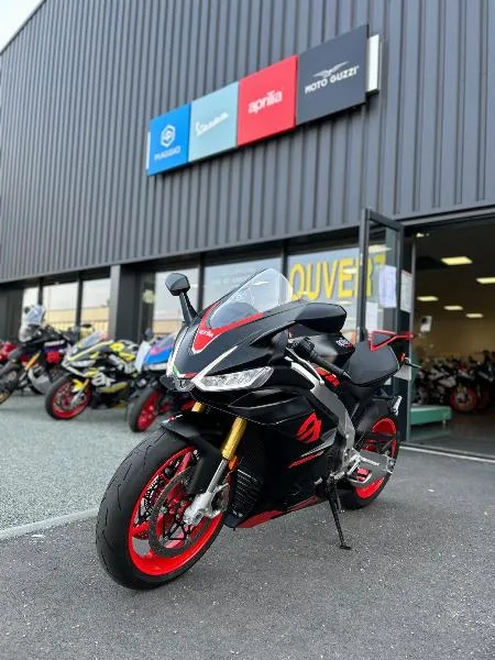 RSV4 1100