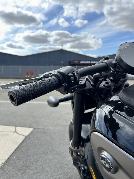 SRV 600