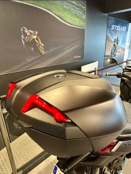 XMAX 125 TECH MAX
