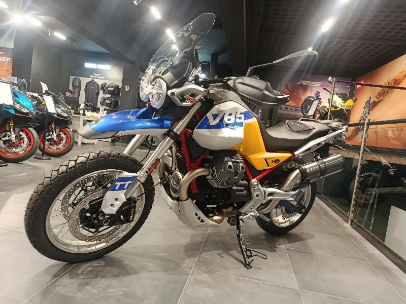 V85 TT 850