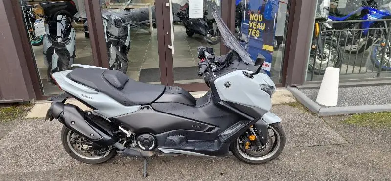 XP TMAX 560 TECH MAX