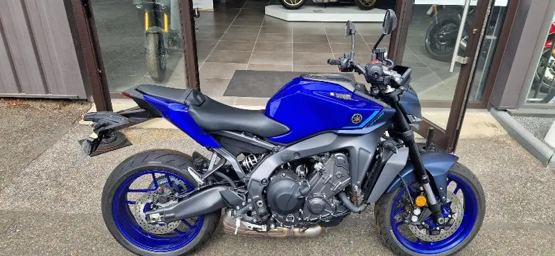 MT09