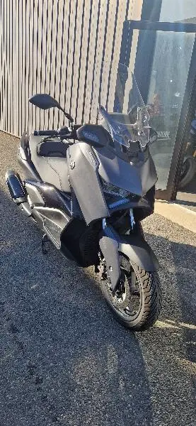 XMAX 300 Tech Max