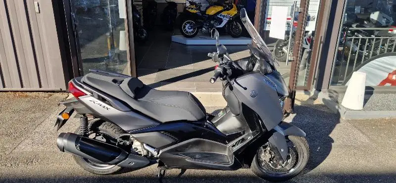XMAX 300 Tech Max