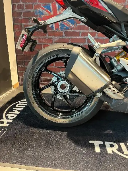 SPEED TRIPLE 1200 RS