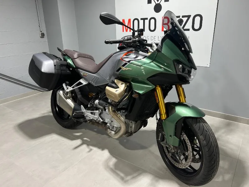 V100  MANDELLO
