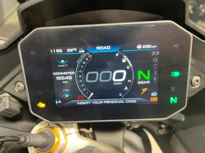 V100  MANDELLO