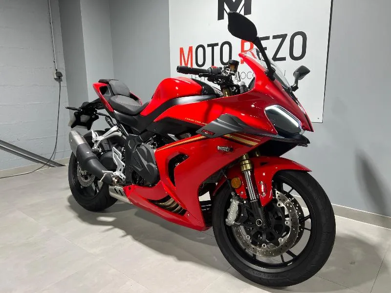 SRK 800 RR