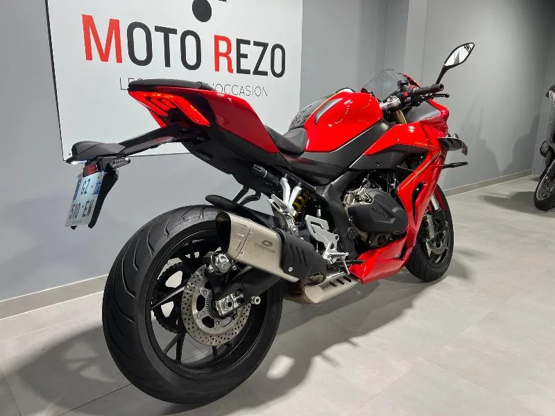 SRK 800 RR