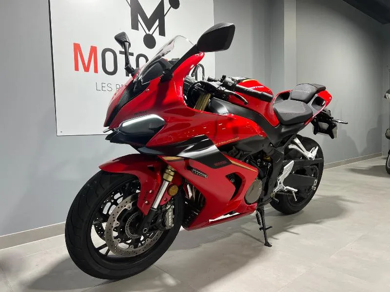 SRK 800 RR