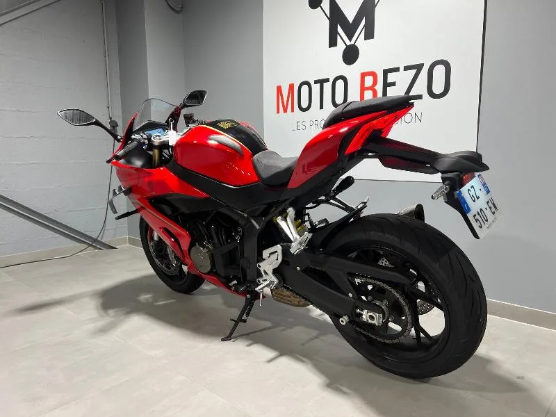 SRK 800 RR