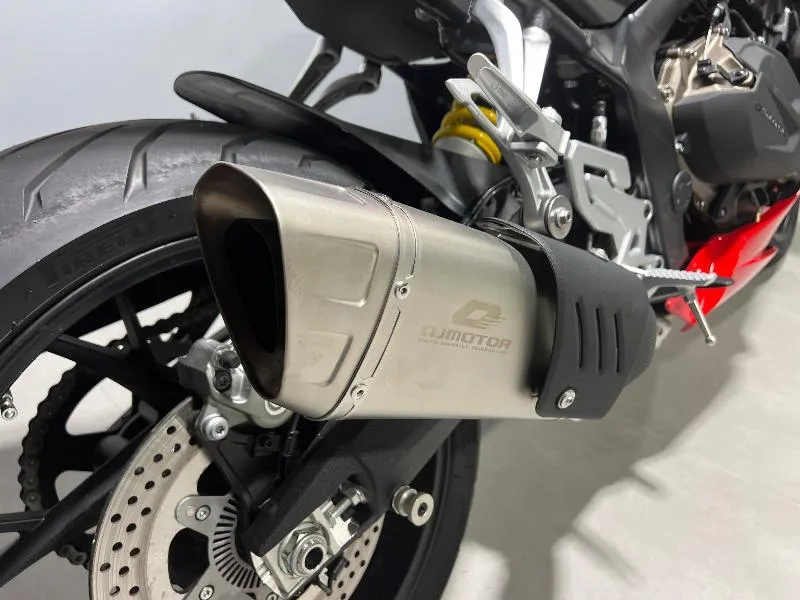 SRK 800 RR